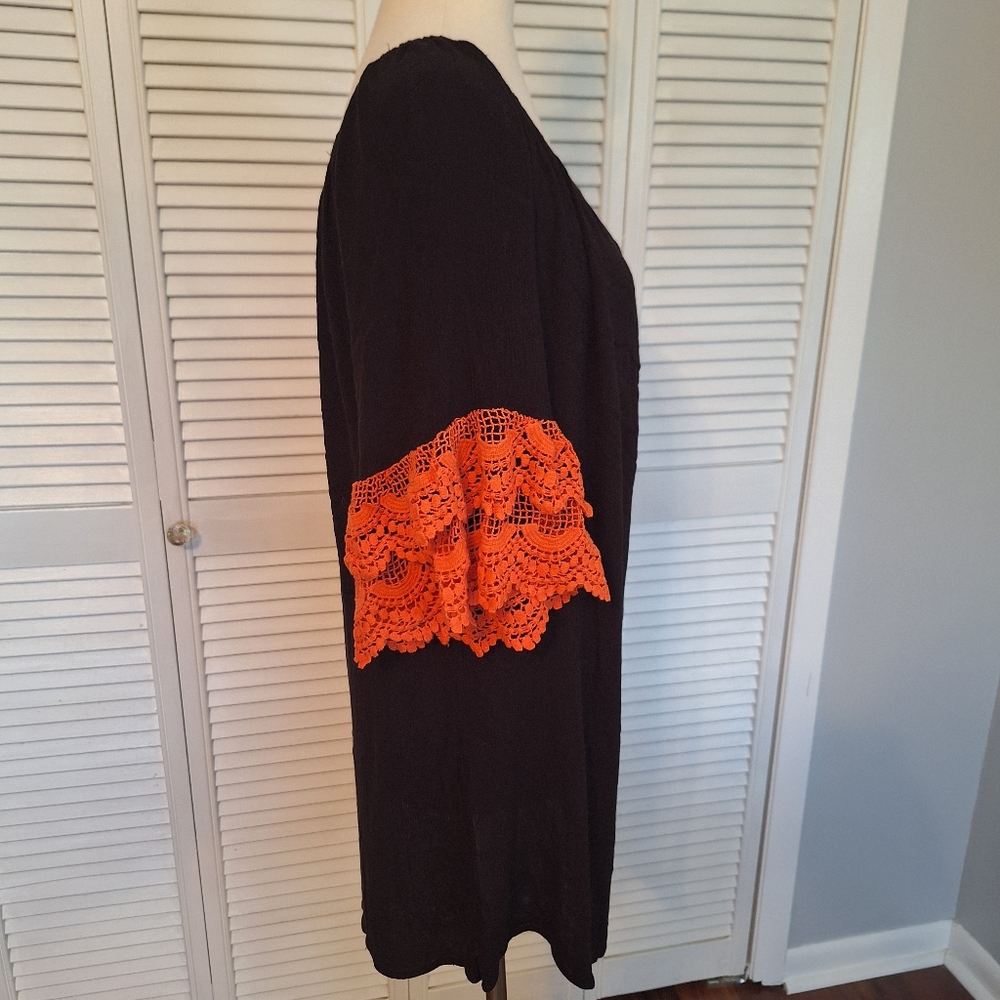 Umgee Halloween Black Gauzy Tunic Top with Orange Crochet Lace Sleeves Med *D3 - Picture 2 of 5